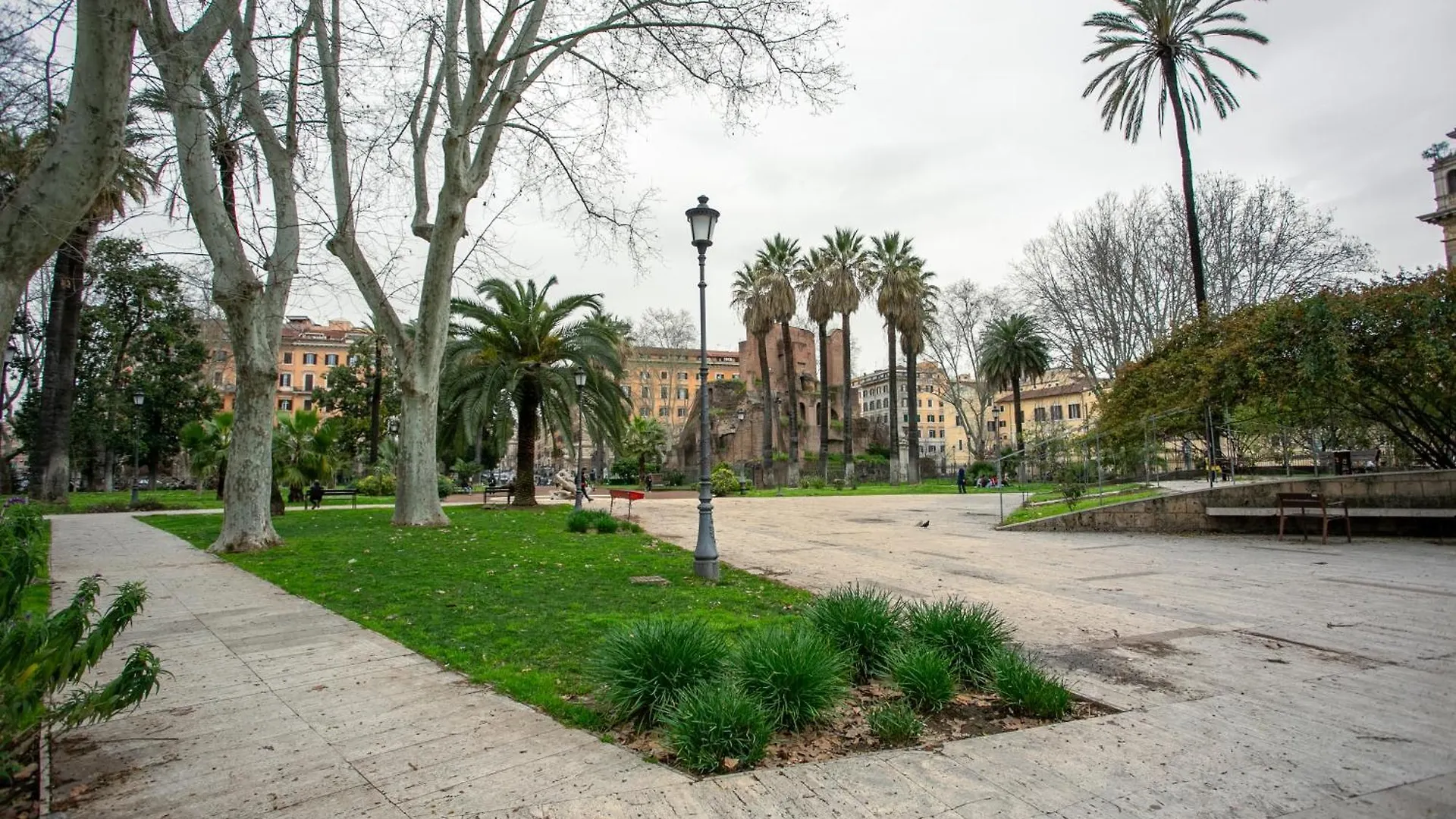 Le Regine - Home Suites - Adult Only Rome Italy