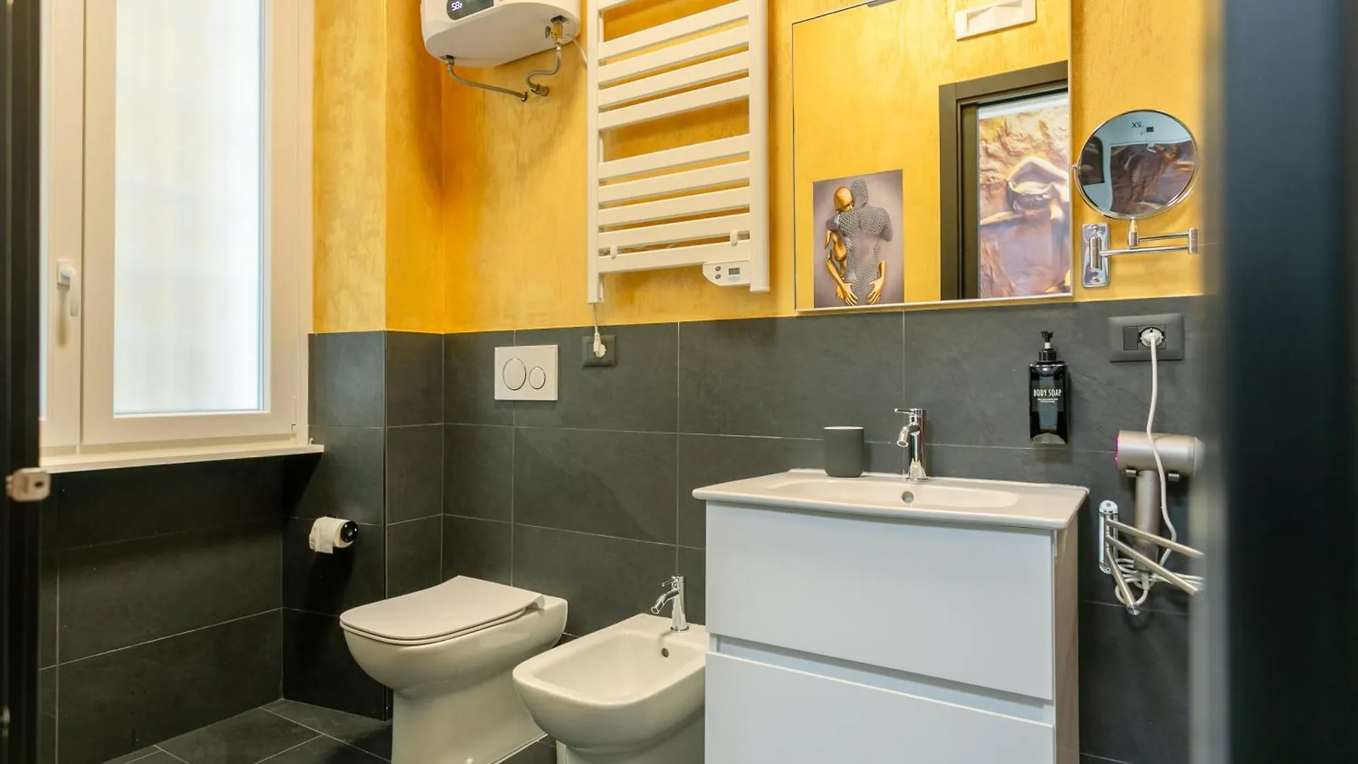 Guest house Le Regine - Home Suites - Adult Only Rome Italy