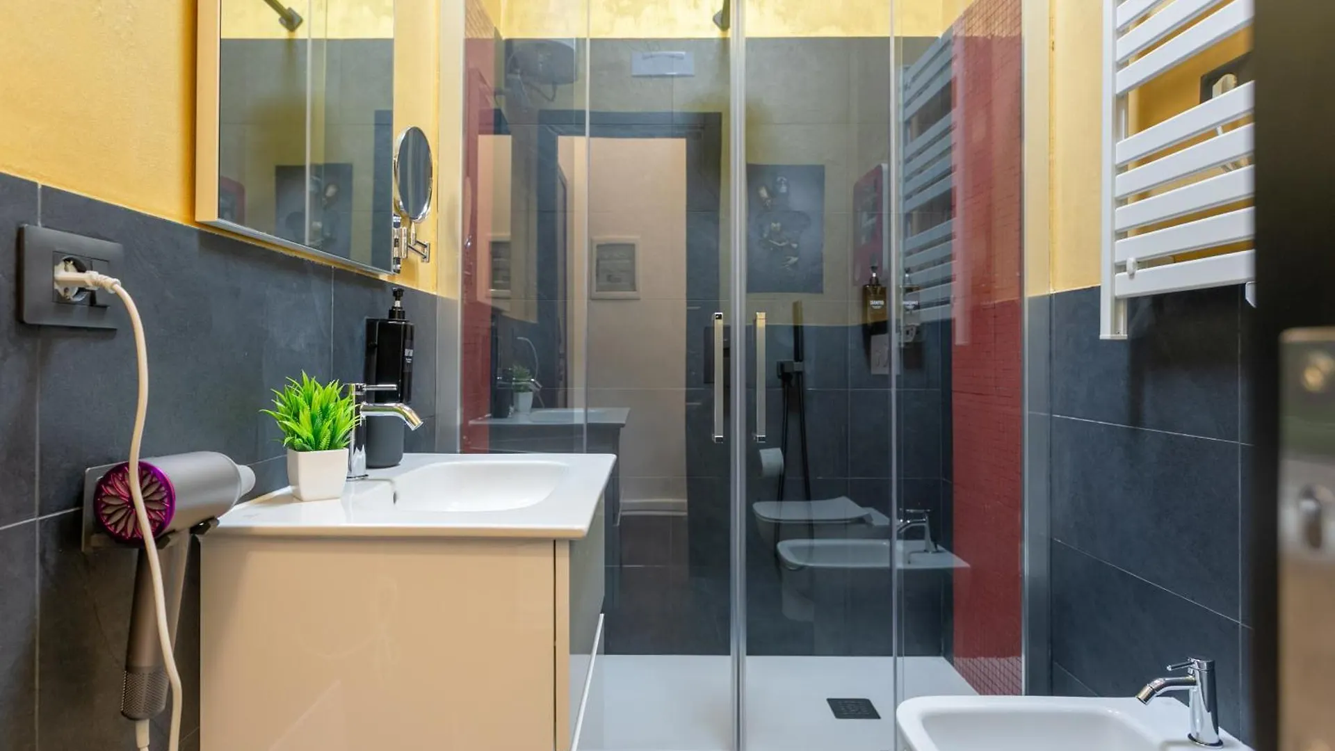 Le Regine - Home Suites - Adult Only Řím
